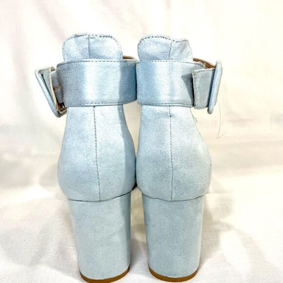 NEW Chinese Laundry Sky Blue Ankle Strappy Heels - Picture 8 of 8
